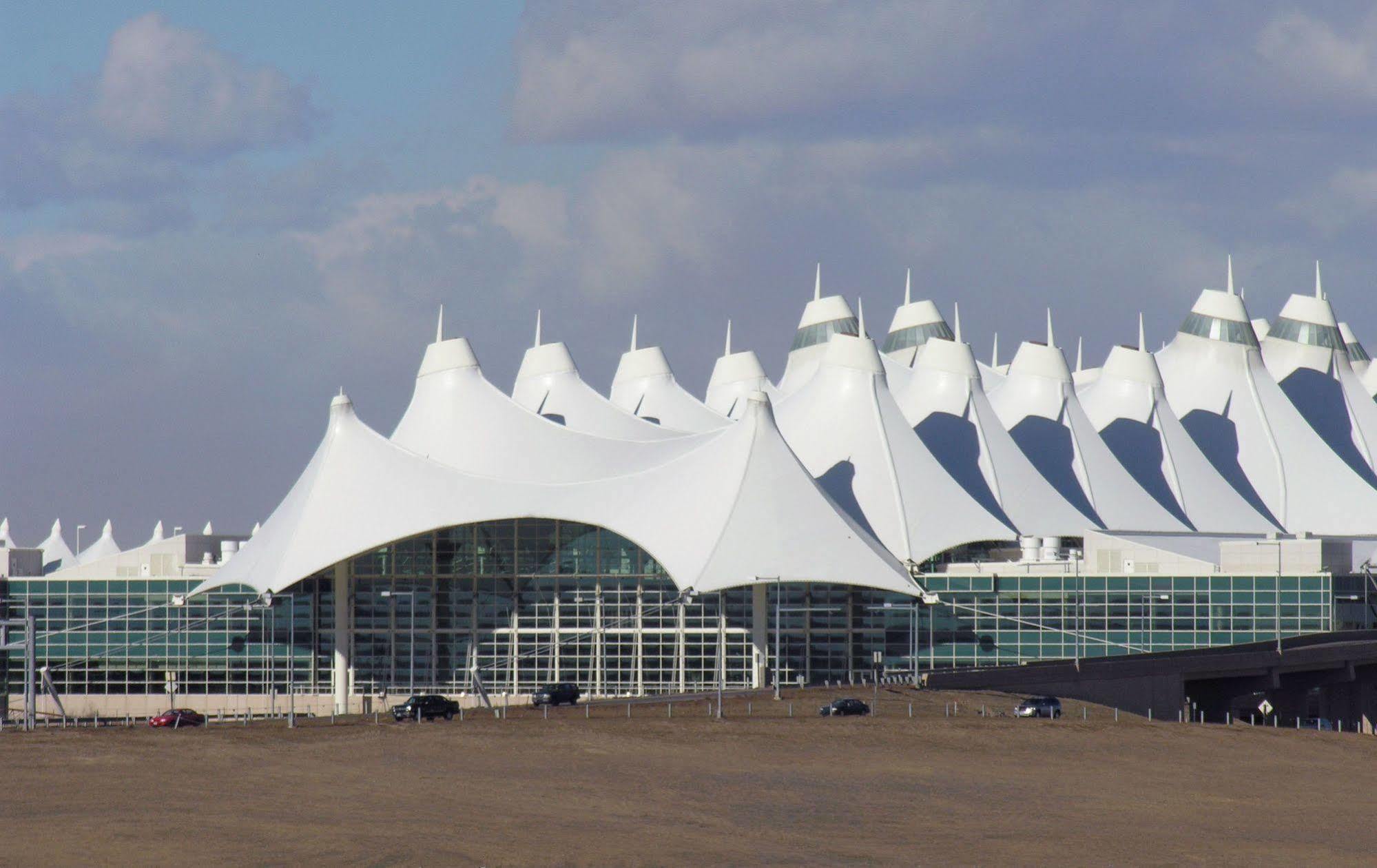 Baymont By Wyndham Denver International Airport Exterior foto